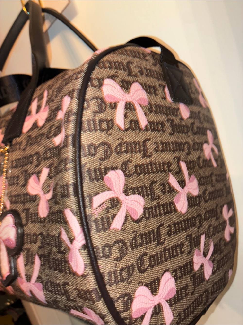 Juicy Couture Pink bow duffle bag - Picture 3 of 5